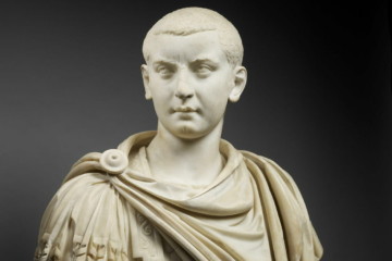 Buste de Gordien III en cuirasse, provenant de Gabies (Italie), 238-244 après J.-C., marbre, 74 cm, Paris, musée du Louvre (inv. Ma 1063) [source : https://collections.louvre.fr/ark:/53355/cl010275254]