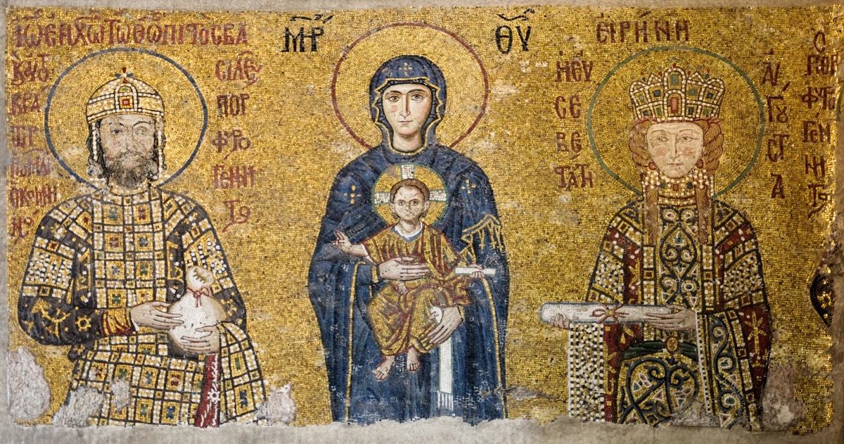 Jean II et son épouse Irène de Hongrie, entourant Marie et l’enfant Jésus (Mosaïque des Comnène, Sainte-Sophie, Istambul, Turquie)
