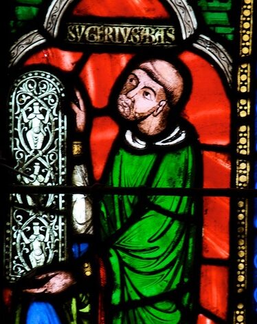 Suger représenté dans le vitrail de l'Arbre de Jessé de la basilique Saint-Denis, restitué par Eugène Viollet-le-Duc et Henri Gérente en 1848.